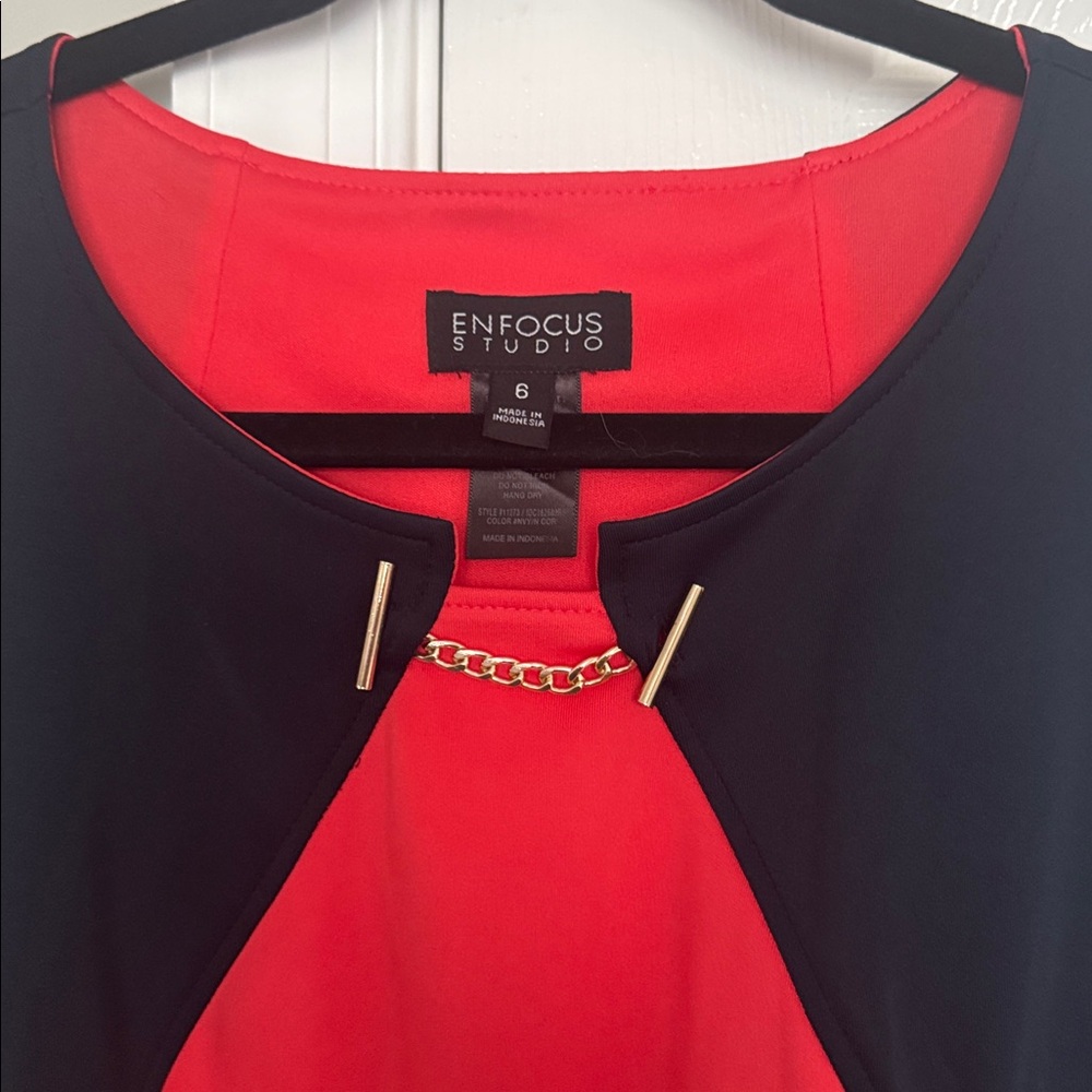 Colorblock Dress - Picture 2 of 3